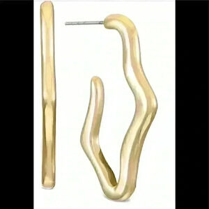 Alfani wavy hoop elongated gold tone earrings